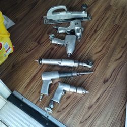 6 Piezas Erramienta Para Trabajar Alos Vehículos Funcionan Con Aire.Precio Por Todo El Set.$130