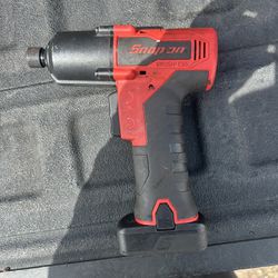 Snap On 14.4v cordless drill with Battery (CTQ861)