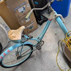 Schwinn Girls Beachcruiser Bicycle Bike 