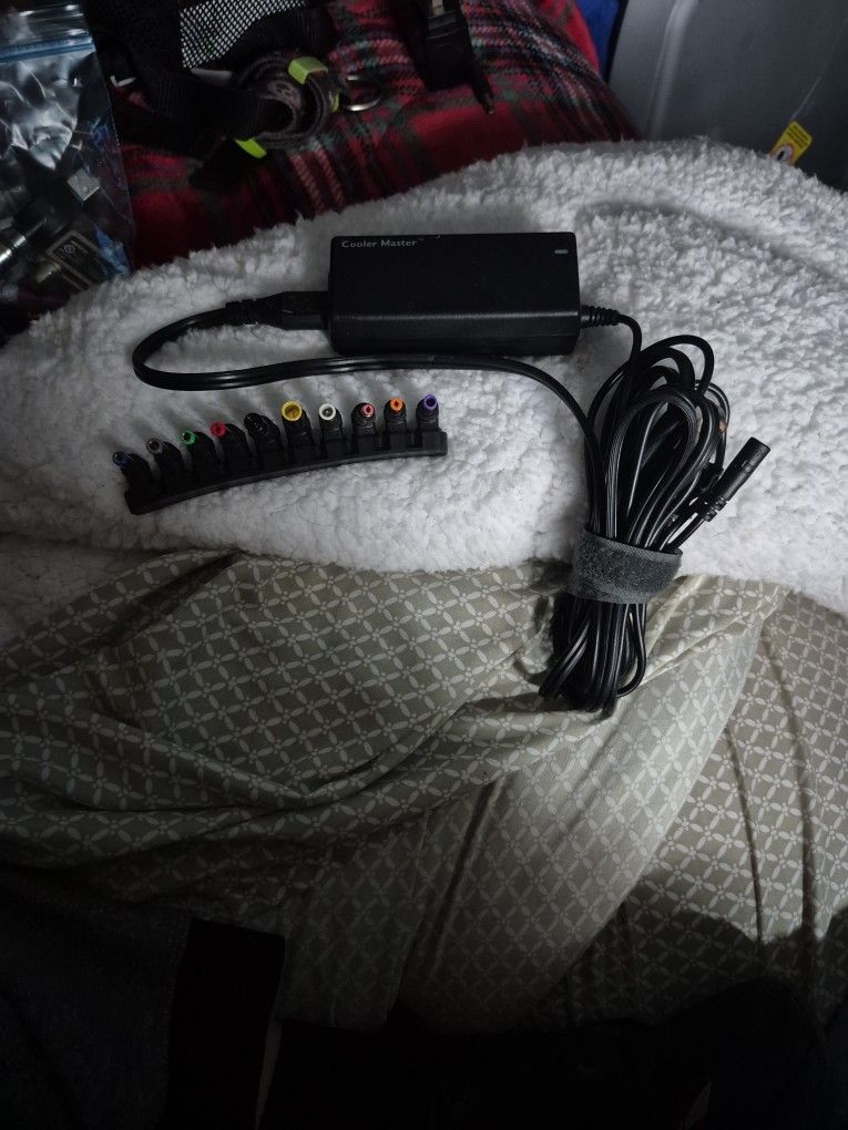 Universal Laptop AC Adapter 65watts