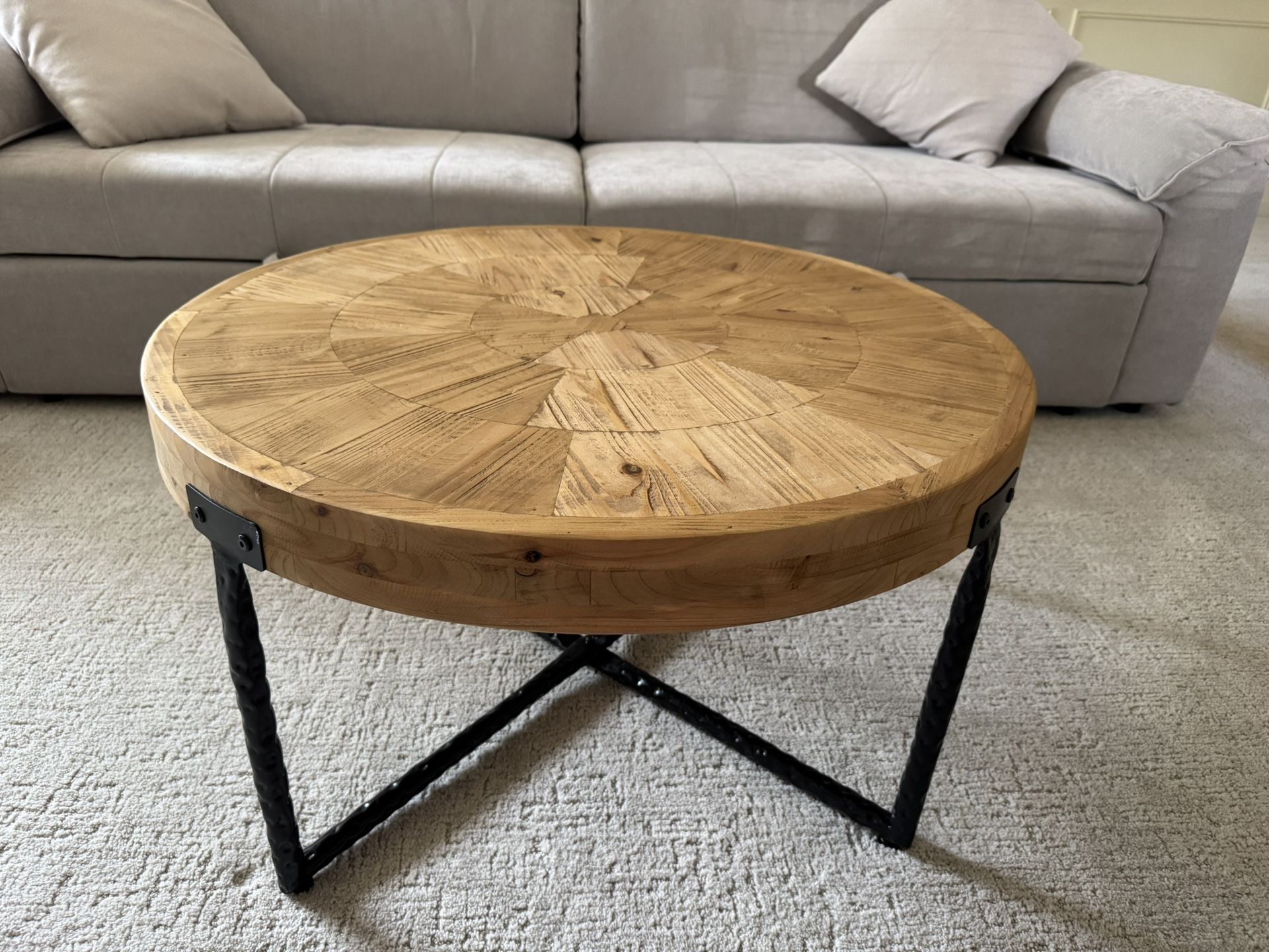 Coffee Table (99% New)