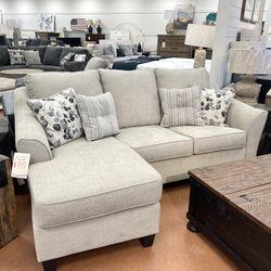 New 92” Sofa Chaise 🔥🔥 IN STOCK NOW