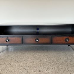 TV stand 