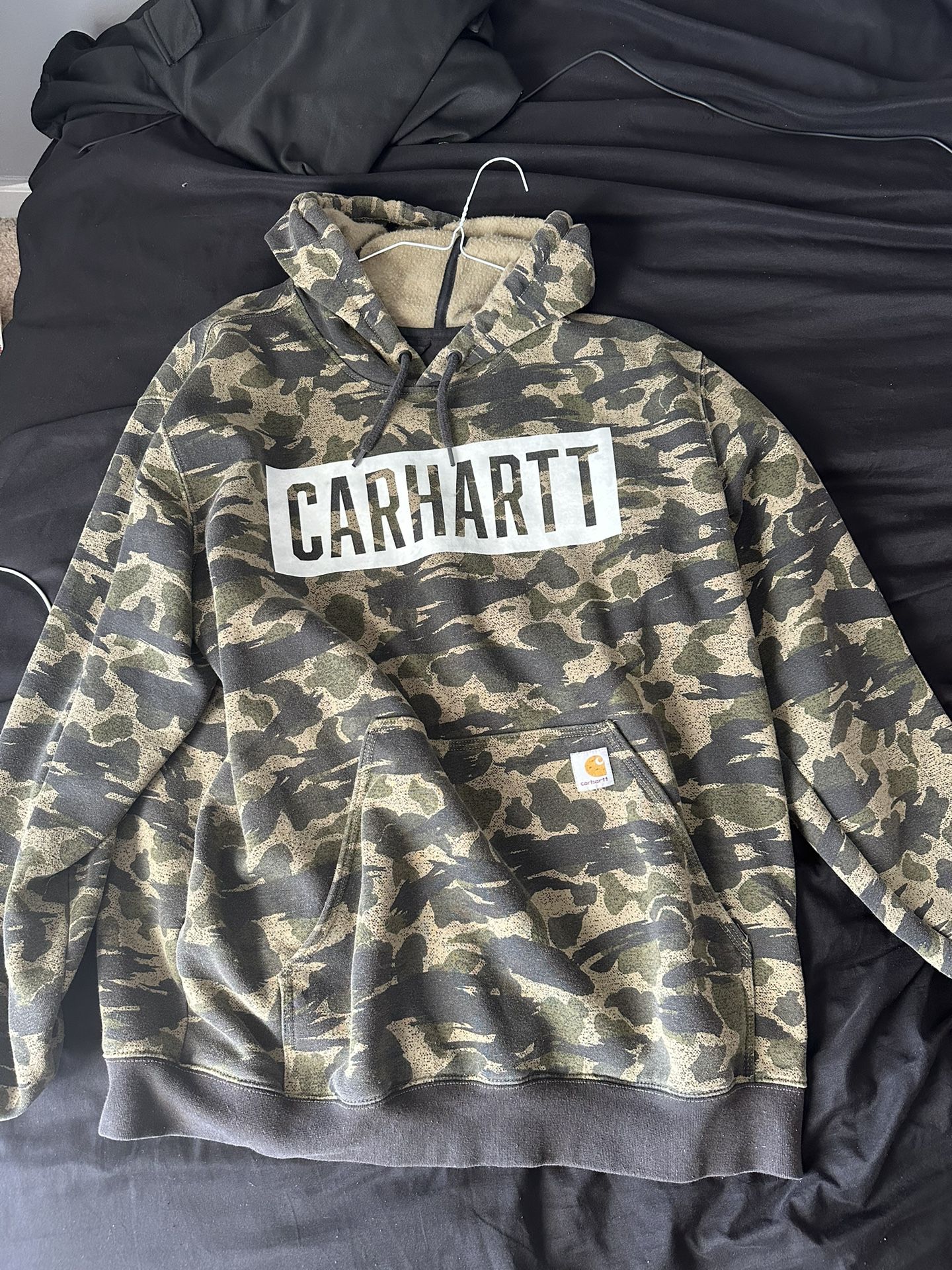 Size Extra Large OFFICIAL CARHART HOODIE 