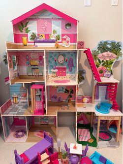 KidKraft Pool Party Mansion Dollhouse