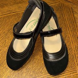 Naot: Suede & Patent Leather Mary Jane Shoes, Size: 38/L7, Made in Israel