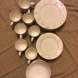 Thomason Pottery Cream With Shells Dishes