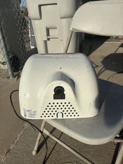 Electric hand dryer