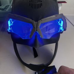 Justice League Batman Deluxe Light-Up Helmet Mask – Lights Work