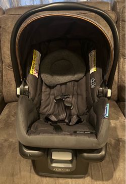 Graco snugride 35 lite Carseat
