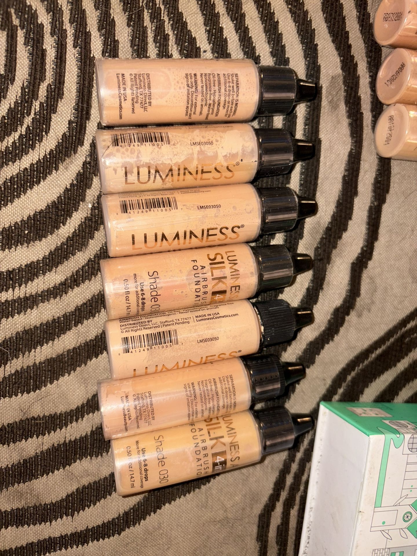 Luminess Silk Airbrush Foundation Shade 030 .50fl oz Sealed Unused (lot of 7)