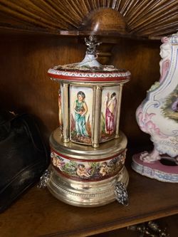 Capodimonte Porcelain Music Box with Cherub Finial