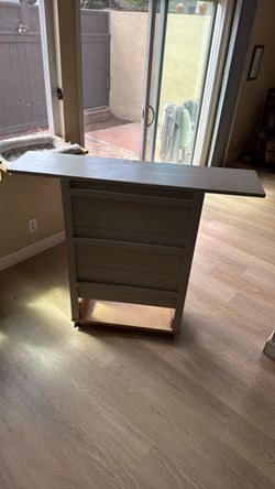 White Wood Rolling table