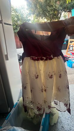 Girls dress size 5/6