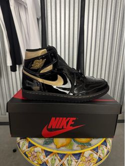 Jordan 1 High black Metallic Gold