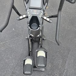 Free Bowflex max Trainer M8