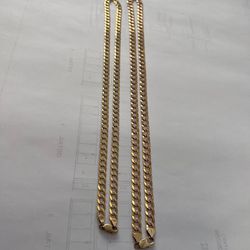 Two Yellow Gold Necklaces 