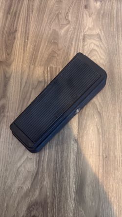 Cry baby wash guitar pedal