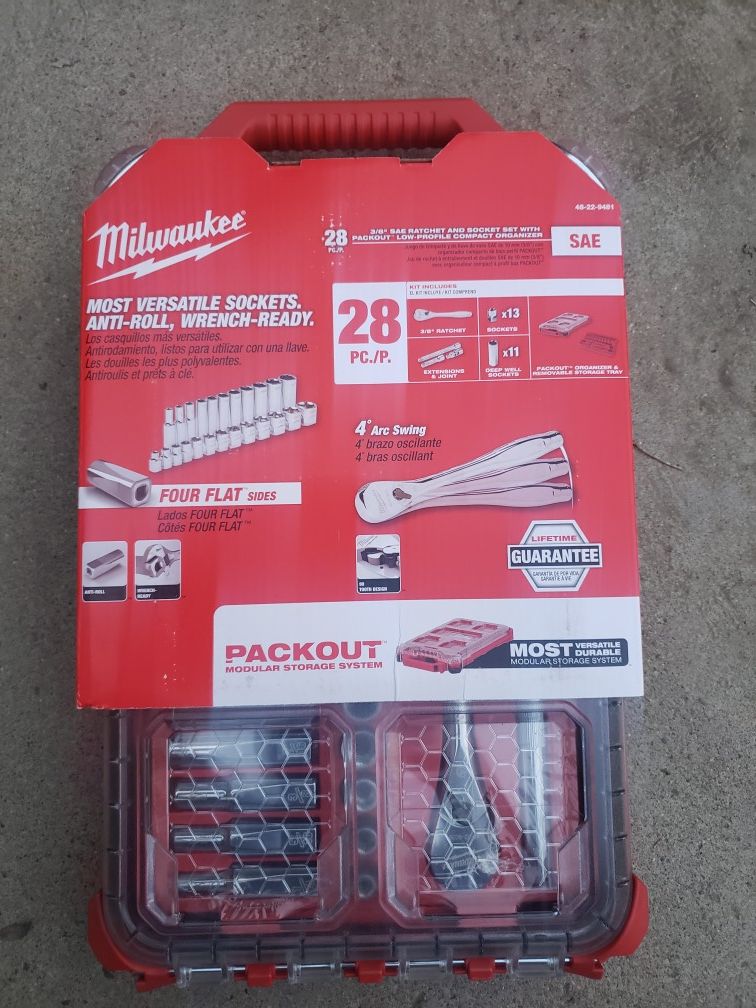 Milwaukee socket tool packout set new**