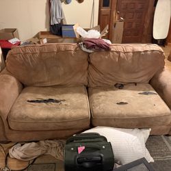 FREE LOVESEAT