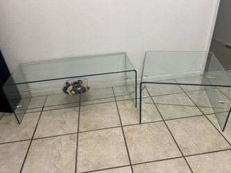 Set Of Rectangular And Squared Coffee Tables 