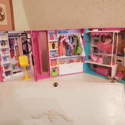 2 Barbie Wardrobes with clothes & Barbie & Sister