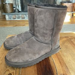 Authentic Ugg short classic