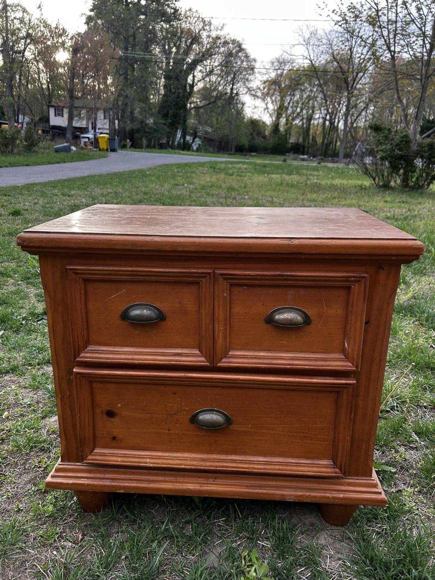 End/ Side Table
