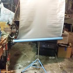 Projector Screen