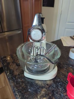 Sunbeam 60th anniversary edition stand mixer