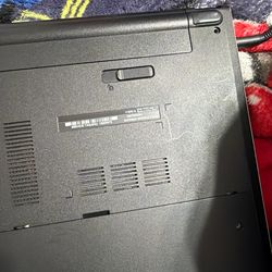 Laptop Dell funcionando – barata