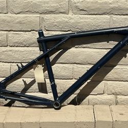 GT Zaskar? Triple Triangle Mountain Bike Frame 16” 1990’s Aluminum Hardtail