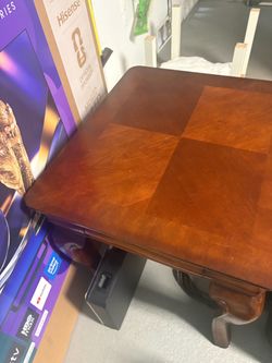 Cherry Wood End Table