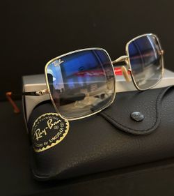 New RayBans - Box, Pouch Cloth All Included