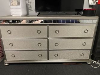Night Stand 6 dresser 