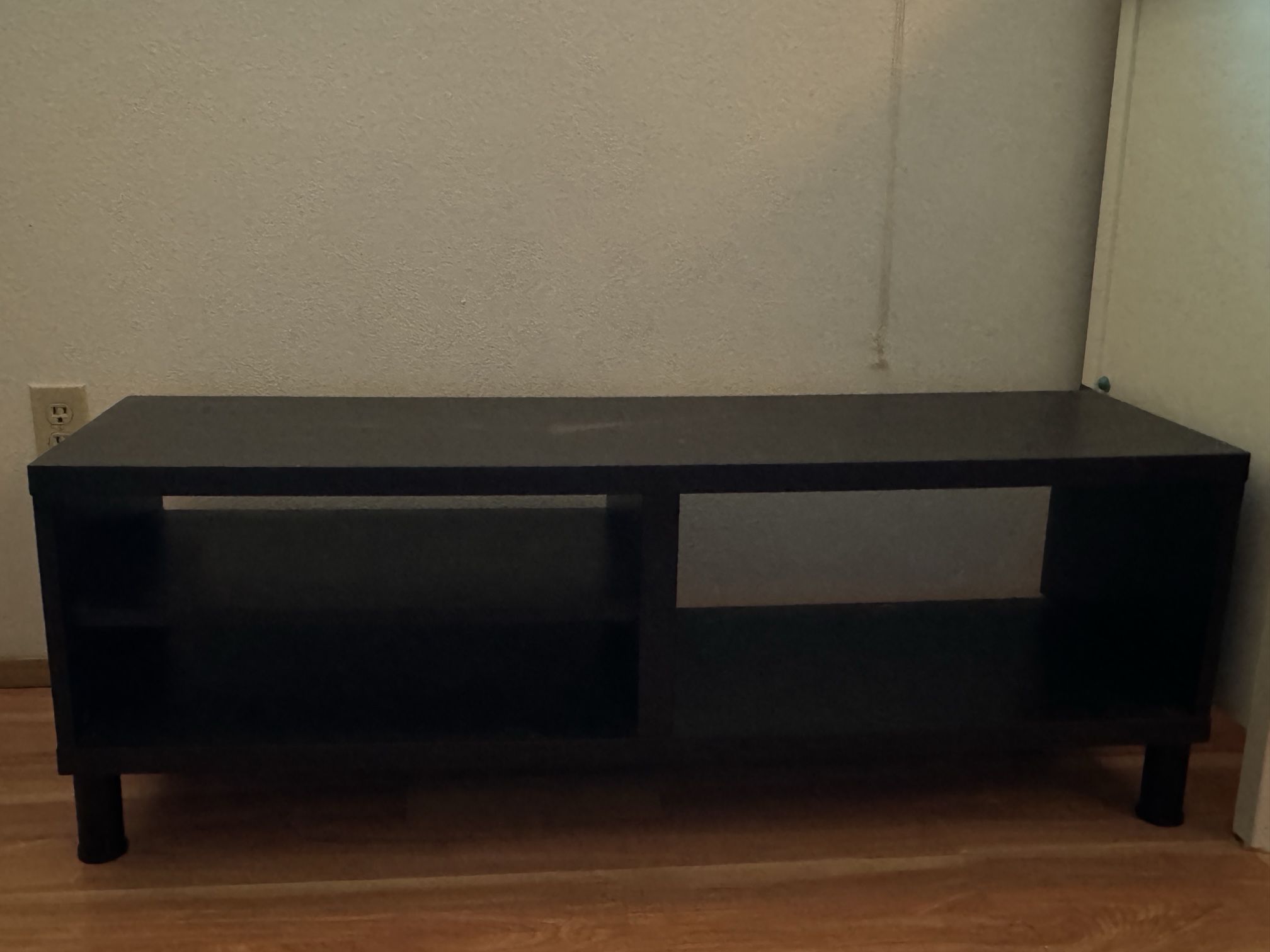 Media console/tv stand