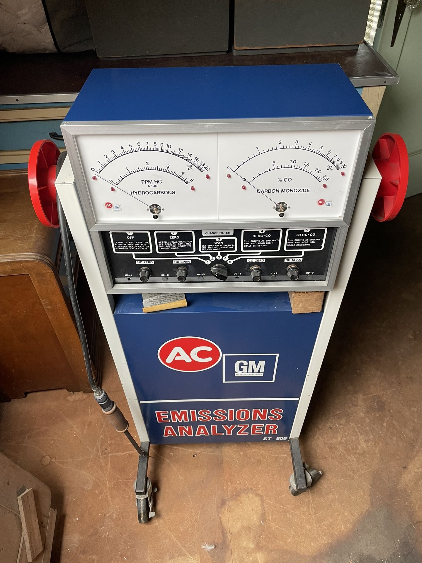 Vintage AC GM Emission Analyzer