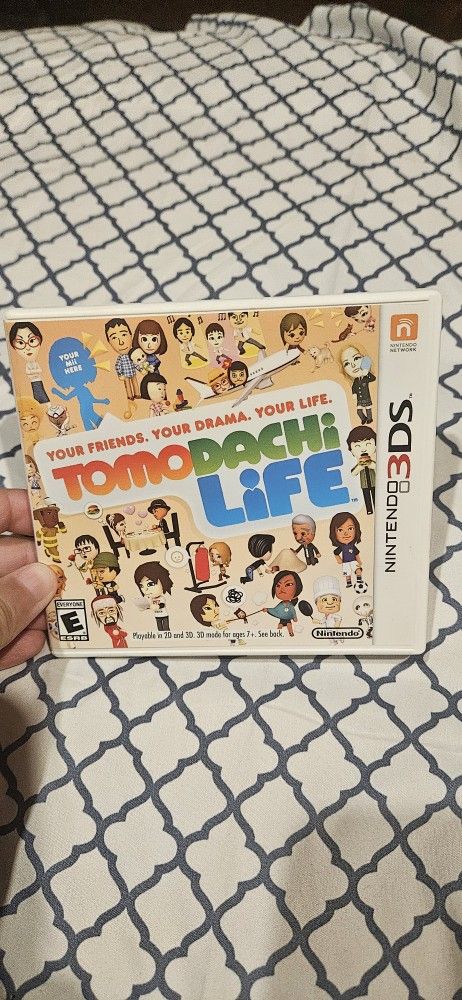 Tomodachi Life Nintendo 3DS Complete Authentic