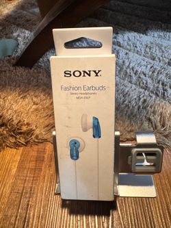 SONY ear buds. New Japan original