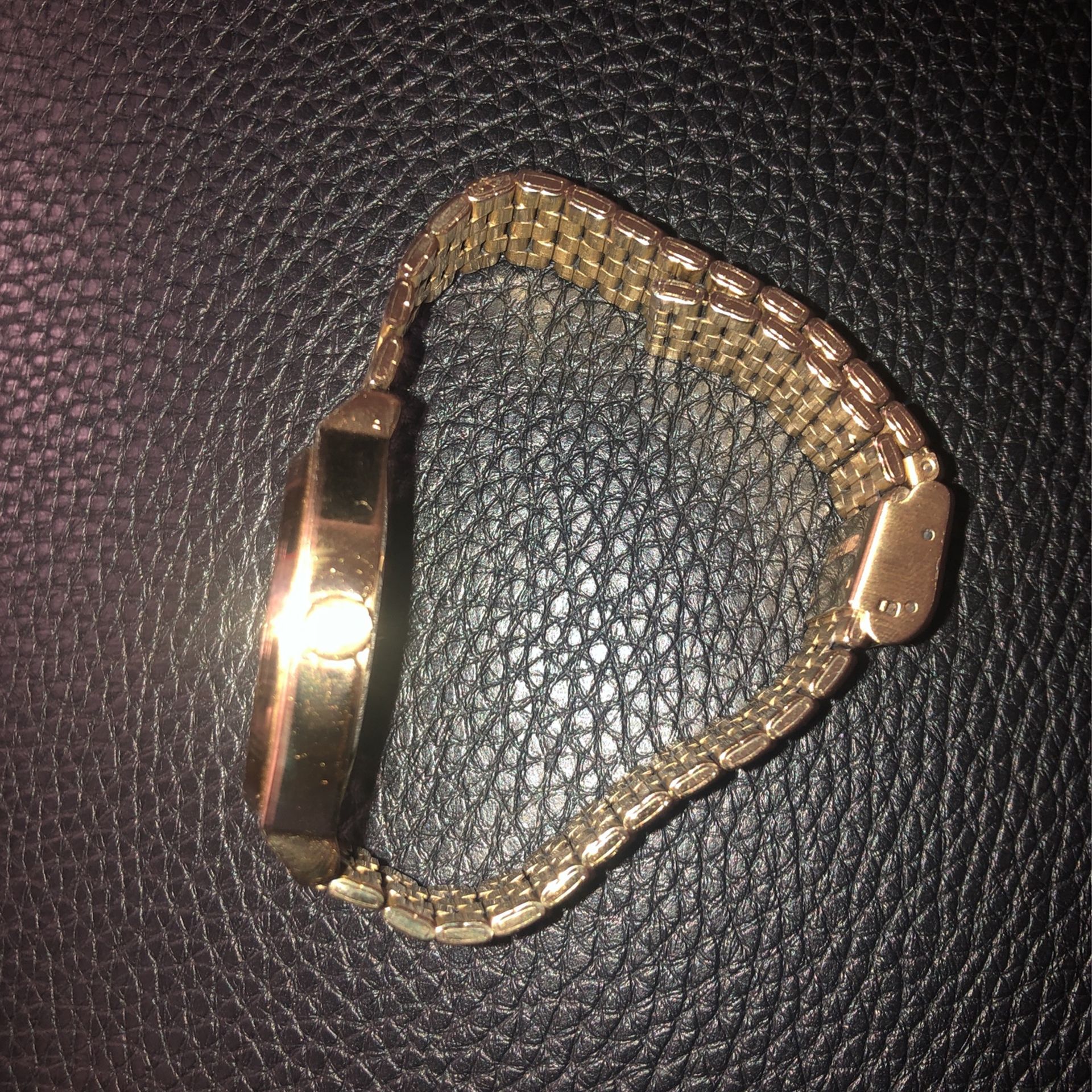 Nixon Watch