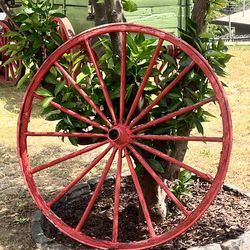 Large Vintage Wooden Wagon Wheel – Rustic Farmhouse Decor