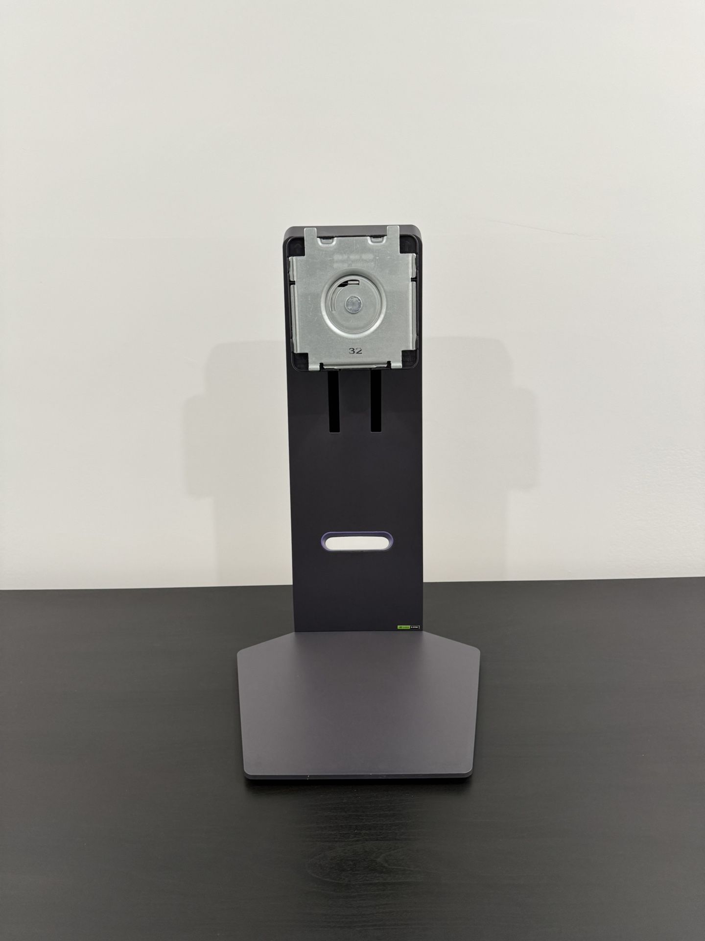 LG UltraGear Monitor Stand – VESA Base (Fits 27–32” Monitors)
