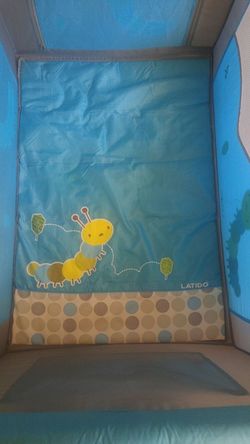 Latino Collapsible Playpen