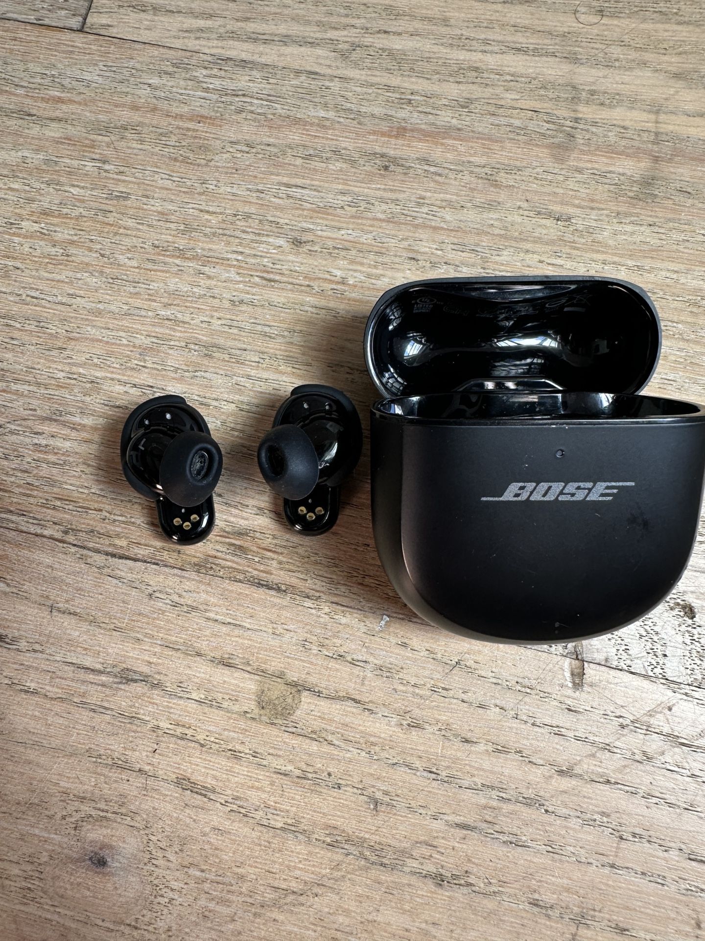 Bose Quiet Comfort Ultra bluetooth earbuds