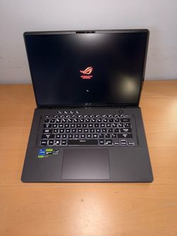 ROG Zephyrus G16 165Hz 16" Core i7-13620H GeForce RTX 4060 16GB RAM 512GB GU603
