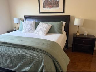 Wonderful 3 Piece Solid Wood Bedroom Set - Moving Must Go!