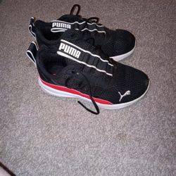 Boys Puma's 