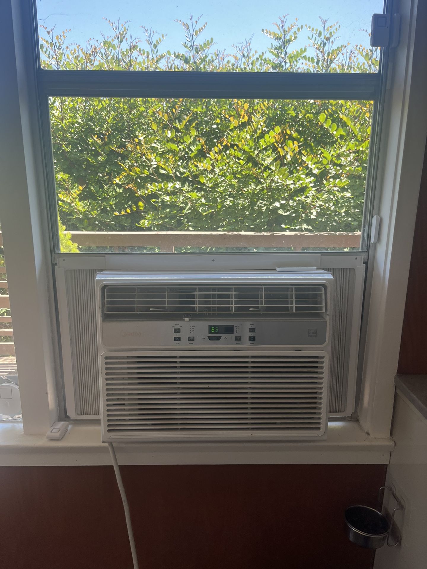 Midea 12,000 BTU EasyCool Window Air Conditioner, Dehumidifier and Fan