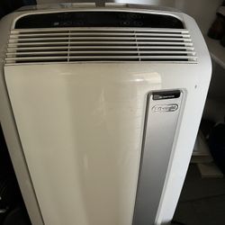 De’Longhi Pinguino DeLuxe Portable Air Conditioner PAC-AN270G1W