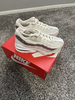 Air Max 95 (GS)Have a Nike Day !!! Size 4Y. Slightly wore but clean great condition. $70
